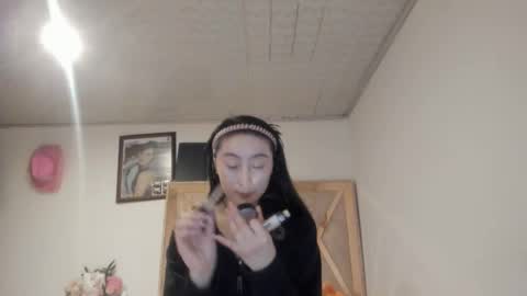 mia kaneee online show from October 2025 09:37:01 PM