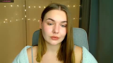 mia_lemm online show from November 2025 07:00:02 AM