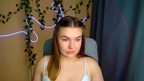 mia_lemm online show from March 2026 07:58:01 AM