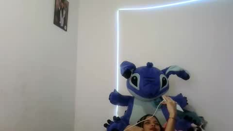 Snapshot of mia_lucy_21 chatting on October 2025 08:42:01 PM mia lucy 21 online show from October 2025 08:42:01 PM