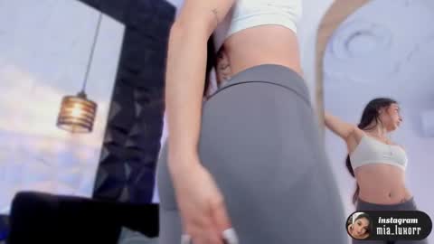 Snapshot of mia_luxor chatting on February 2026 11:46:02 AM mia_luxor online show from February 2026 11:46:02 AM