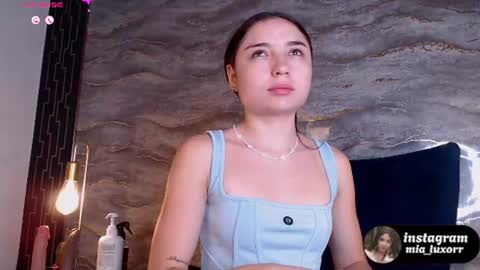 Snapshot of mia_luxor chatting on July 2026 11:46:02 AM mia_luxor online show from July 2026 11:46:02 AM