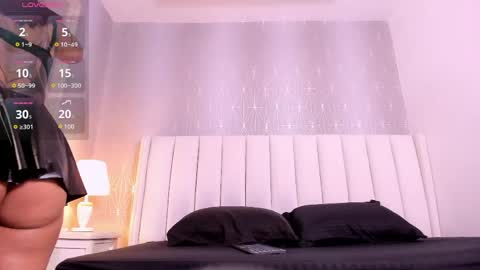Snapshot of mia_medina chatting on May 2026 07:51:02 PM online show from May 2026 07:51:02 PM