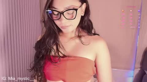 Snapshot of mia_mystic_ chatting on June 2026 11:00:02 AM Mia Schedule 7am to 2pm Col online show from June 2026 11:00:02 AM