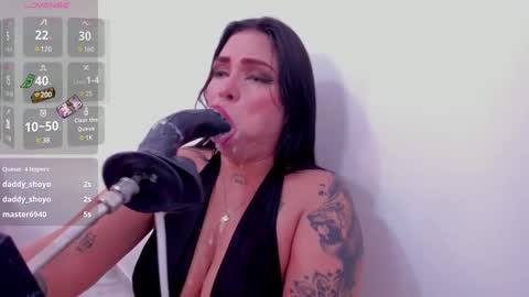 mia novoa online show from March 2025 09:04:02 PM