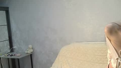 Snapshot of mia_pinkie chatting on June 2026 08:11:01 PM Mia online show from June 2026 08:11:01 PM