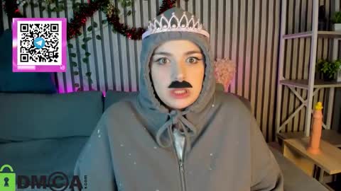 Mia online show from January 2026 01:19:01 AM