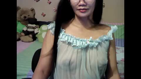 Snapshot of mia_rein chatting on February 2025 07:26:01 AM mia_rein online show from February 2025 07:26:01 AM