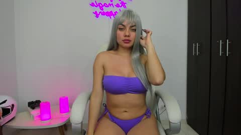 Snapshot of mia_rise chatting on January 2025 02:54:01 AM Mia online show from January 2025 02:54:01 AM