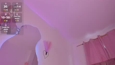 mia_royal online show from February 2026 10:32:02 PM