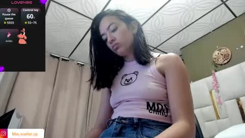 MIA HOT online show from April 2026 12:08:02 PM
