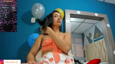 MIA HOT online show from May 2026 12:10:01 PM