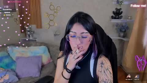 Mia online show from May 2026 01:51:01 PM