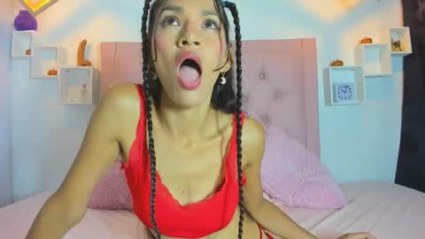 Snapshot of mia_suarezzz chatting on October 2025 11:27:02 PM Mia Suarez online show from October 2025 11:27:02 PM