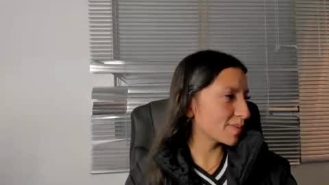 Snapshot of mia_velmont chatting on July 2026 02:40:02 AM Miaaa online show from July 2026 02:40:02 AM