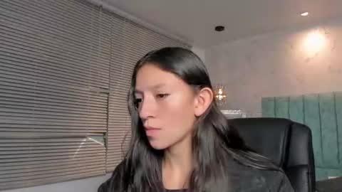 Snapshot of mia_velmont chatting on July 2026 03:11:01 AM Miaaa online show from July 2026 03:11:01 AM