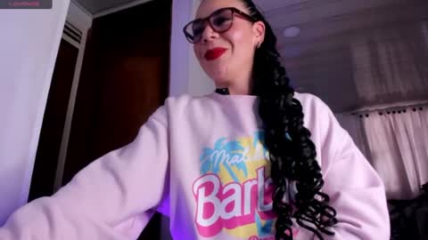 Snapshot of mia_velvet1 chatting on July 2026 06:35:02 PM MIA online show from July 2026 06:35:02 PM