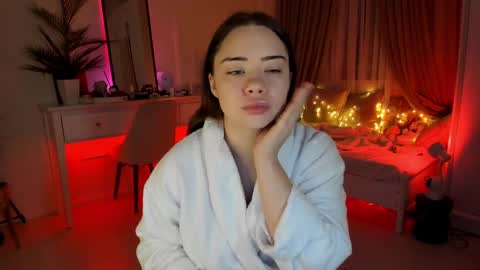 Snapshot of mia_vixen_ chatting on February 2025 03:36:01 AM VixenMia online show from February 2025 03:36:01 AM