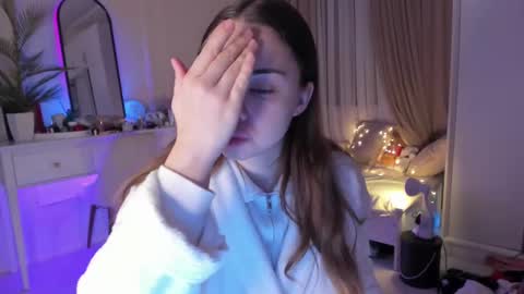 Snapshot of mia_vixen_ chatting on February 2025 03:15:02 AM VixenMia online show from February 2025 03:15:02 AM