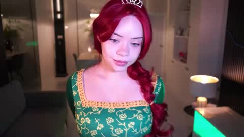 Snapshot of mia_vixen_ chatting on October 2025 02:32:01 AM VixenMia online show from October 2025 02:32:01 AM