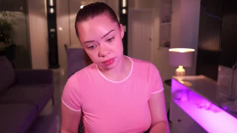 Snapshot of mia_vixen_ chatting on October 2025 02:55:01 AM VixenMia online show from October 2025 02:55:01 AM