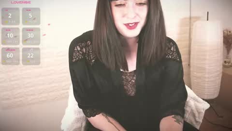 mia_wallase online show from November 2025 09:52:02 AM