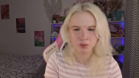 Mia online show from May 2026 03:26:02 AM