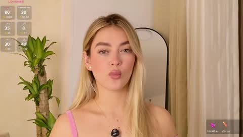 Mia White  online show from June 2026 02:12:01 PM
