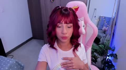 mia  nicolle online show from February 2025 04:21:02 AM