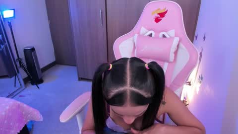 Snapshot of miaa_06 chatting on January 2026 09:17:01 PM mia nicolle online show from January 2026 09:17:01 PM