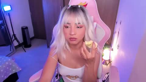 Snapshot of miaa_06 chatting on January 2026 12:01:02 AM mia nicolle online show from January 2026 12:01:02 AM