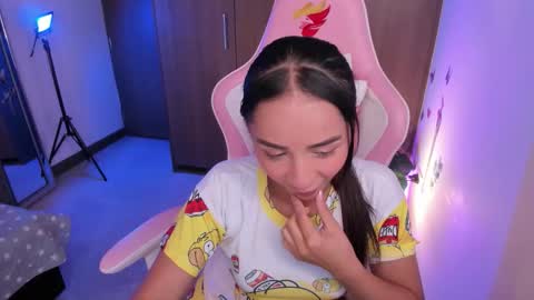 Snapshot of miaa_06 chatting on January 2026 02:15:01 AM mia nicolle online show from January 2026 02:15:01 AM