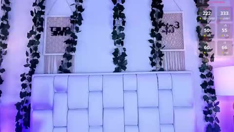 Mia online show from February 2026 11:47:02 AM