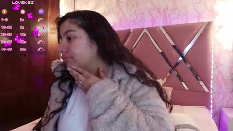 miaa_smiith1 online show from March 2025 12:16:01 PM