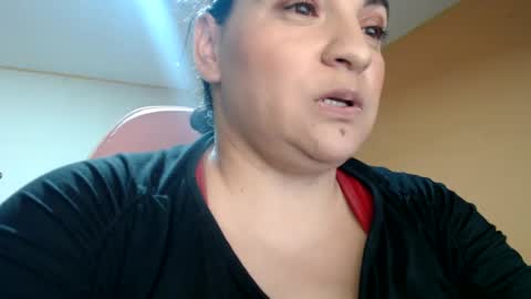 Snapshot of miaabrownn chatting on October 2025 10:29:02 PM MIA online show from October 2025 10:29:02 PM