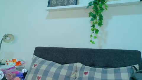 miaanderson__ online show from April 2026 01:12:01 PM