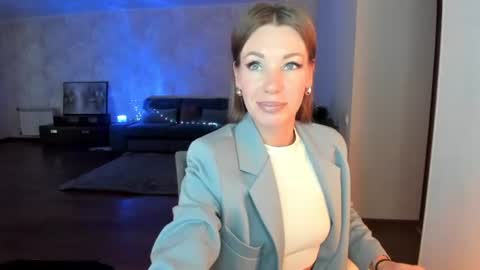 Snapshot of miababy14 chatting on June 2026 04:19:02 AM Mia online show from June 2026 04:19:02 AM