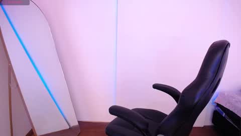 Snapshot of miablum_ chatting on February 2026 02:53:01 AM Mia Blum online show from February 2026 02:53:01 AM