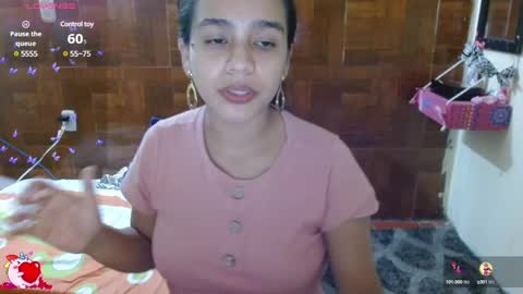 Snapshot of miabrunette23 chatting on February 2025 03:13:02 AM MIA online show from February 2025 03:13:02 AM