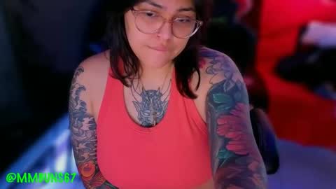 Mia online show from November 2025 03:31:02 AM