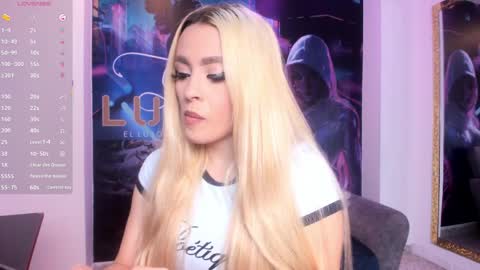 MiaCarper online show from April 2026 08:31:01 PM