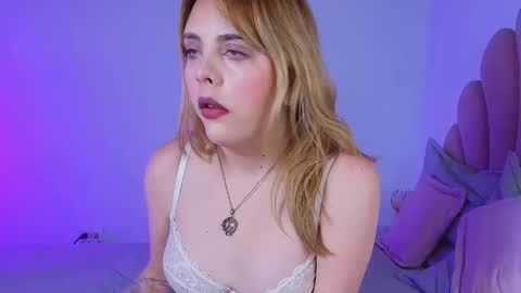 Snapshot of miacolucci_18 chatting on April 2026 11:00:01 AM Mary online show from April 2026 11:00:01 AM