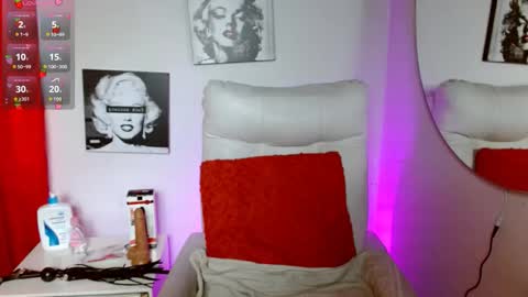 MiaDamour online show from October 2025 01:09:02 PM