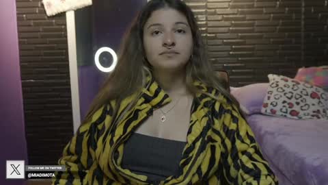 Mia online show from December 2024 05:21:01 AM