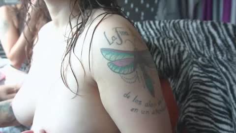 Mia online show from January 2026 04:22:01 PM