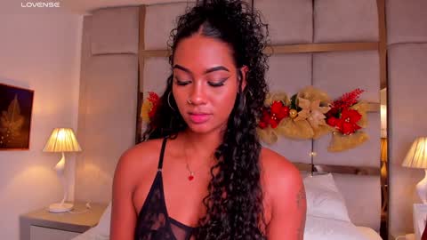 Snapshot of miaebony_ chatting on December 2024 02:45:02 AM Call me Mia online show from December 2024 02:45:02 AM