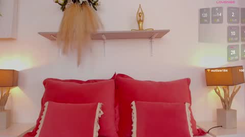 Snapshot of miaebony_ chatting on February 2025 08:26:02 PM Call me Mia online show from February 2025 08:26:02 PM