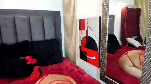 Snapshot of miaginger_ chatting on June 2026 08:42:01 PM Mia online show from June 2026 08:42:01 PM