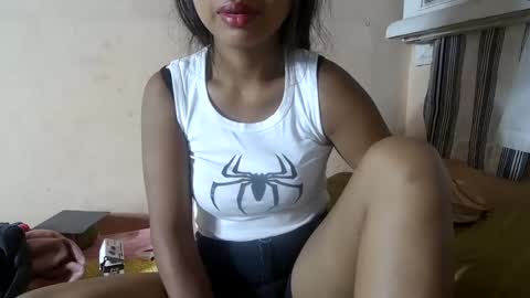 Snapshot of miah_land chatting on February 2025 11:54:01 AM miah_land online show from February 2025 11:54:01 AM