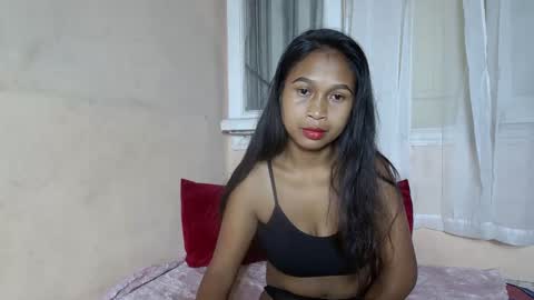 Snapshot of miah_land chatting on February 2025 05:25:01 AM miah_land online show from February 2025 05:25:01 AM